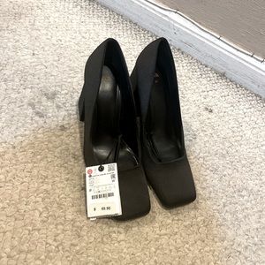 Never been worn Zara black chunky heels!! Super cute :) size 6.5 - msg me